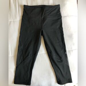 Victoria Sport Capri Cropped leggings